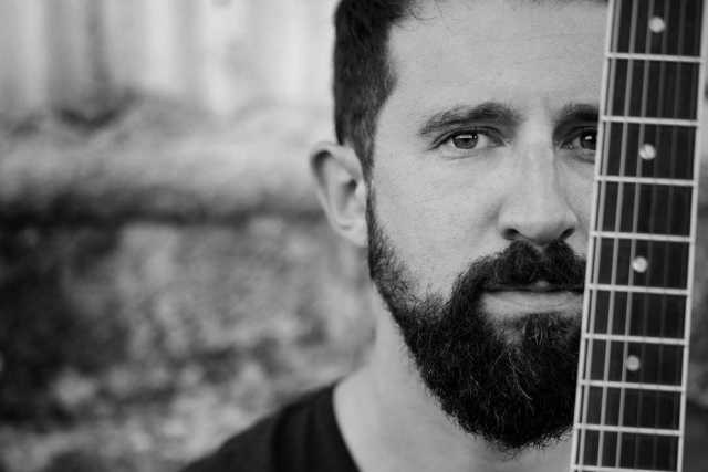 Matteo Palermo: �Il mio disco rock dedicato a Nietzsche e alla fragilit� umana�